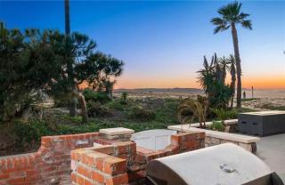 3Br Oceanfront Duplex W- Large Patio, Built-In Bbq Views By Beachview Rentals - Newport Beach - 1