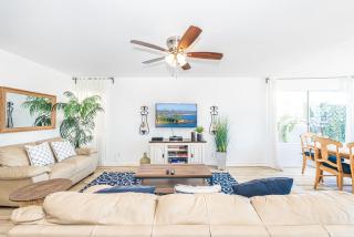 3Br Bayfront W- Expansive Front Patio - Easy Walk To Beach By Beachview Rentals - Newport Beach - 9