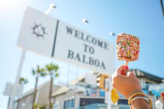 Cozy 2Br W- Bay Views Walk To Beach, Shops Dining By Beachview Rentals - Newport Beach - 1