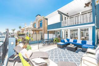 3Br Bayfront W- Expansive Front Patio - Easy Walk To Beach By Beachview Rentals - Newport Beach - 1