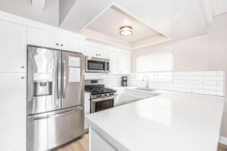 Stylish 6Br Duplex One Block From Beach Boardwalk By Beachview Rentals - Newport Beach - 7