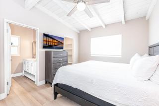 Stylish 6Br Duplex One Block From Beach Boardwalk By Beachview Rentals - Newport Beach - 6