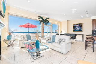3Br Oceanfront W- Panoramic Views In Prime Central Location By Beachview Rentals - Newport Beach - 8