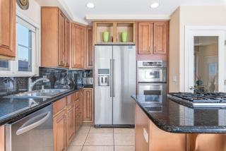 3Br Oceanfront W- Panoramic Views In Prime Central Location By Beachview Rentals - Newport Beach - 4