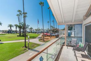 Spacious 3Br Oceanfront At Balboa Pier Walk To It All By Beachview Rentals - Newport Beach - 9