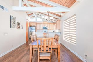 Spacious 3Br Oceanfront At Balboa Pier Walk To It All By Beachview Rentals - Newport Beach - 7