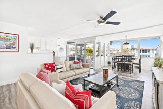 Stylish 3Br Bayfront W- Balcony, Bbq Waterfront Views By Beachview Rentals - Newport Beach - 9