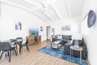 Stylish 2Br Cottage W- Large Patio One House From Beach By Beachview Rentals - Newport Beach - 7