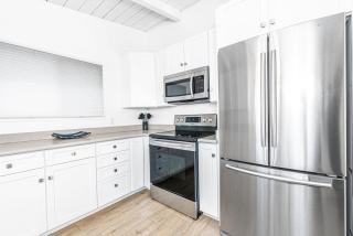 Stylish 2Br Cottage W- Large Patio One House From Beach By Beachview Rentals - Newport Beach - 2