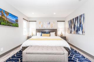 Modern 4Br Tri-Level W- Rooftop Deck Ac, Steps From Beach By Beachview Rentals - Newport Beach - 5
