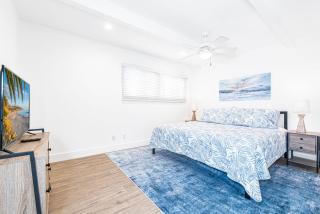 Updated 2Br Cottage One House From Beach - Super Central By Beachview Rentals - Newport Beach - 1