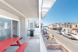 Roomy 7Br Duplex W- Oceanview Balcony AcWalk To It All By Beachview Rentals - Newport Beach - 8