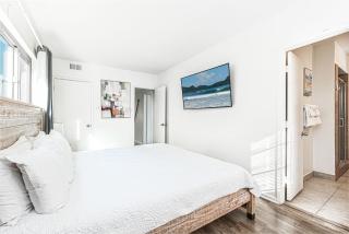 Charming 3Br W- Large DeckWalk To Beach Marina Park By Beachview Rentals - Newport Beach - 3