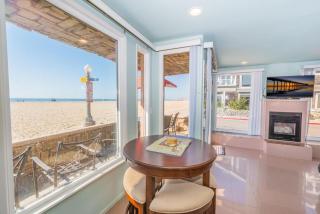 Centrally Located 3Br Oceanfront W- Great Value Views By Beachview Rentals - Newport Beach - 7