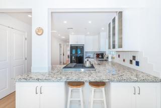 Renovated 3Br Oceanfront W- Panoramic Views By Beachview Rentals - Newport Beach - 7