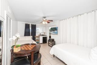 Central Affordable Studio Steps From Beach Marina Park By Beachview Rentals - Newport Beach - 7