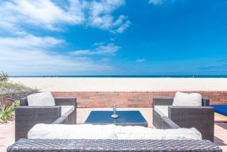 Remodeled 2Br Oceanfront W- Spacious Patio Stunning Views By Beachview Rentals - Newport Beach - 9