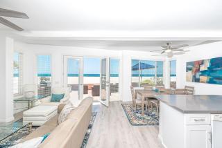 Remodeled 2Br Oceanfront W- Spacious Patio Stunning Views By Beachview Rentals - Newport Beach - 0