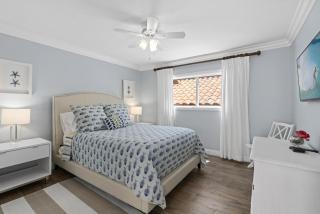 Elegant 6Br Oceanfront W- Rooftop Deck Stunning Views By Beachview Rentals - Newport Beach - 4