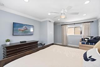 Elegant 6Br Oceanfront W- Rooftop Deck Stunning Views By Beachview Rentals - Newport Beach - 1