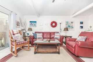 Serene 3Br Bayside Home W- Private Waterfront Dock Patio By Beachview Rentals - Newport Beach - 7