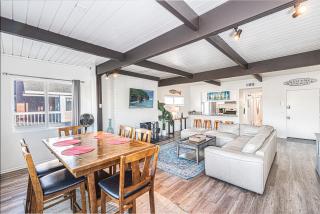 Spacious 7Br Triplex Steps From Beach Marina Park By Beachview Rentals - Newport Beach - 0