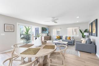 Remodeled 2Br One House From Beach Walk To Shops Dining By Beachview Rentals - Newport Beach - 8