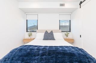 Luxury 3Br W- Rooftop Spa, Ocean Views AcSteps To Sand By Beachview Rentals - Newport Beach - 2
