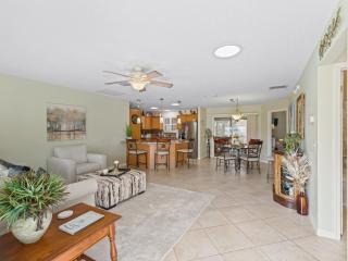 2 Bedroom 2 Bath Cottage - 7