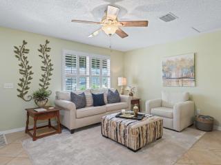 2 Bedroom 2 Bath Cottage - 6