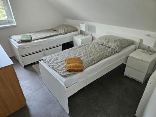Nový podkrovný byt v rodinnom dome pre 6 osôb - Nové Mesto nad Váhom - 7