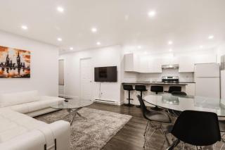 2 bedroom basement apartment near Guy Concordia - Montréal - 9
