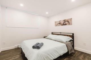 2 bedroom basement apartment near Guy Concordia - Montréal - 7
