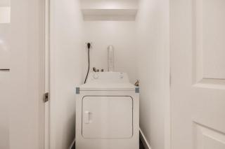 2 bedroom basement apartment near Guy Concordia - Montréal - 5