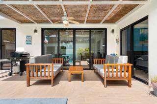Stylish Modern Home with a Tranquil Outdoor Oasis, Spacious Open Floor Plan, and Private Swimming Pool - Playa Flamingo - 7