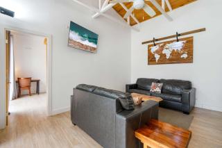 Stylish Modern Home with a Tranquil Outdoor Oasis, Spacious Open Floor Plan, and Private Swimming Pool - 5