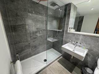 5 Brewhouse by Pureserviced - Plymouth - 9