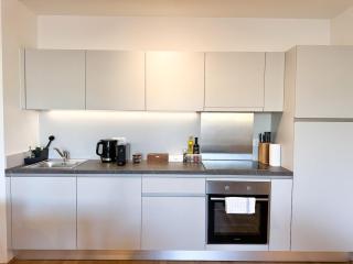 Cozy & Modern 2 BR Apartment in peaceful Area - 3