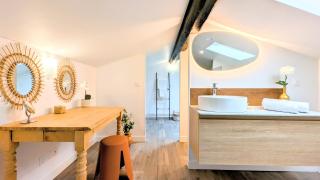 151 - Terrasse & Jacuzzi, Rue Trivalle, Pied de la cité de Carcassonne - Climatisation, Netflix, Fibre - 3