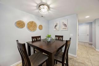 Sunny Days & Coastal Stays 2BR Villa in Coligny Beach - 4