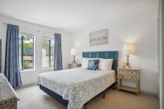 Stylish Upscale Beachside Villa Pool View - Hilton Head Island - 4