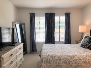 Stylish Upscale Beachside Villa Pool View - Hilton Head Island - 3