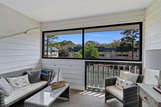 Port Royal Sound 2BR Villa Balcony Pools & Beach Access - Hilton Head Island - 8