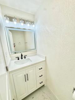 Bright Modern 2BR Apt in SF - San Francisco - 6