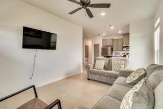 Pet-Friendly Temple Townhome 6 Mi to Water Park - Temple - 0