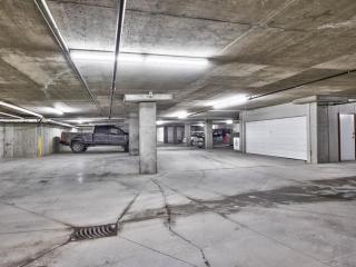 BEST LOCATION!! Steps from the Village, 4 Parking Spots, and Private Garage! - Sun Peaks - 1