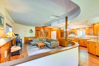 5 Mi to Mt Rainier Natl Park Cozy Cabin with Deck! - Ashford - 7