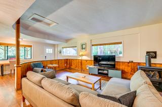 5 Mi to Mt Rainier Natl Park Cozy Cabin with Deck! - Ashford - 5