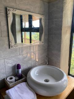 Bwindi Neckview Lodge - Buhoma - 6