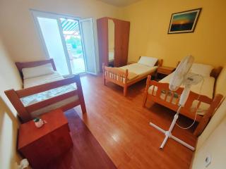 Frenchy Budget Rooms - Novalja (Novaglia) - 1